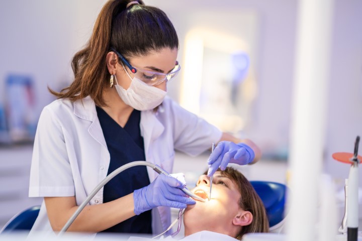 It’s Easy to Keep Your Teeth and Gums in Good Shape as You Get Older
